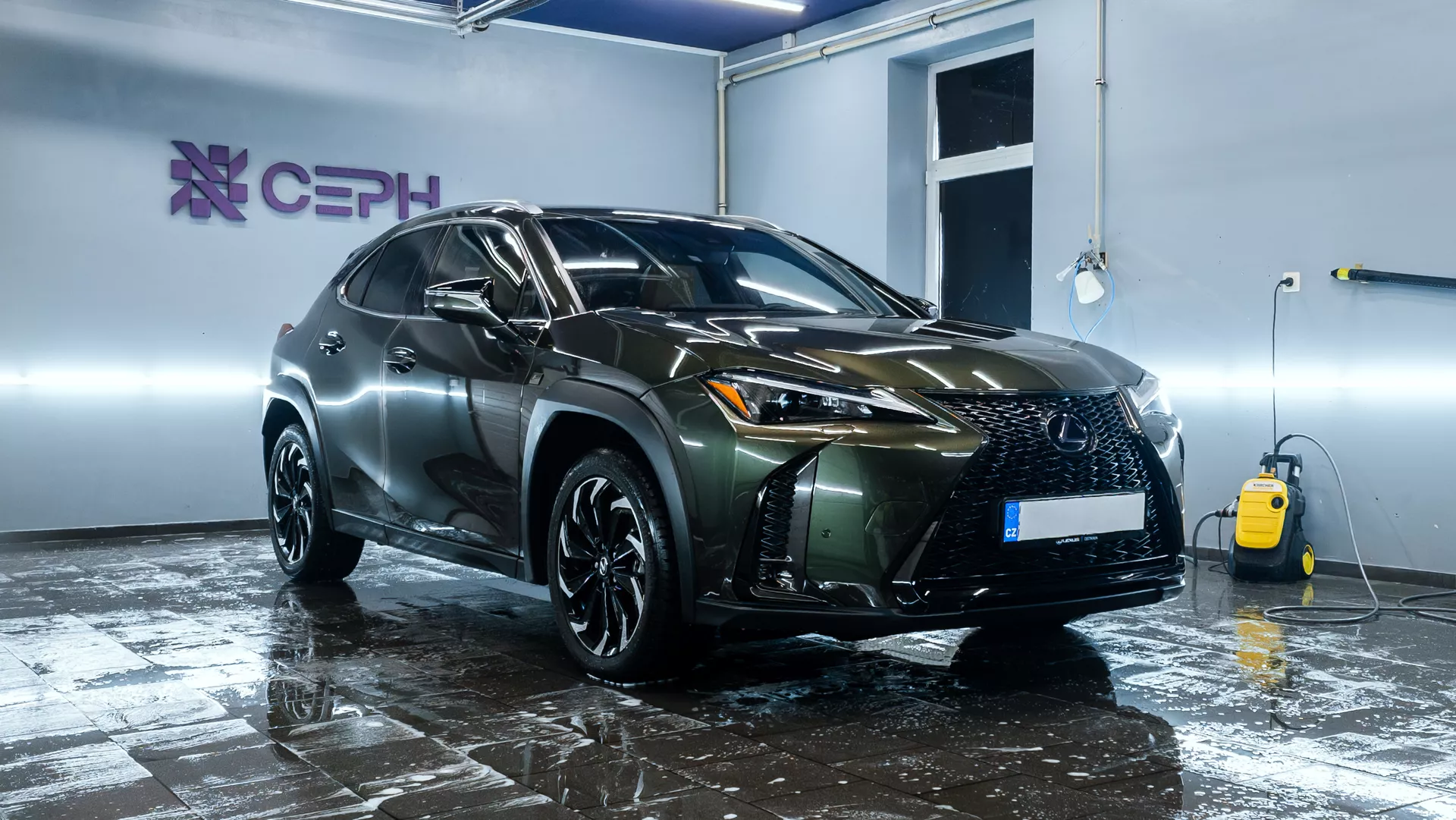 Lexus UX 250h